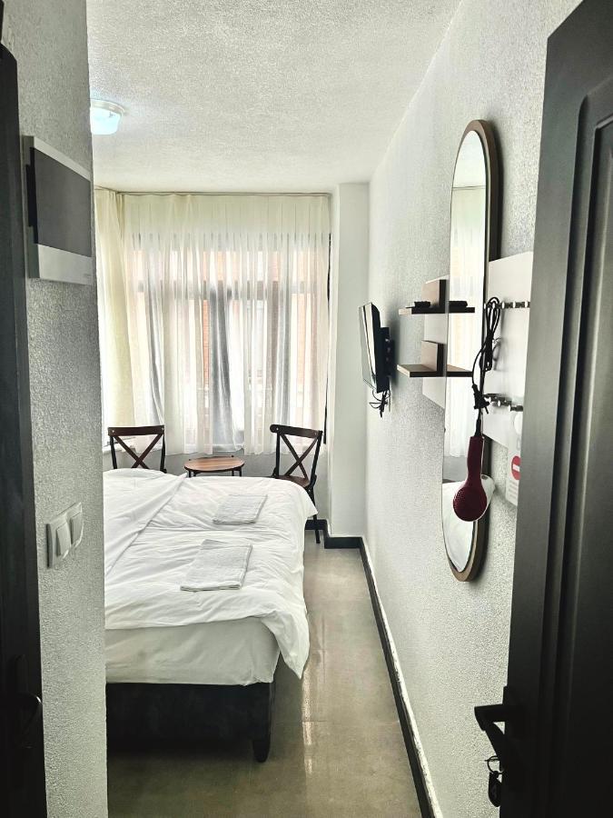Noya Capsule hotel *