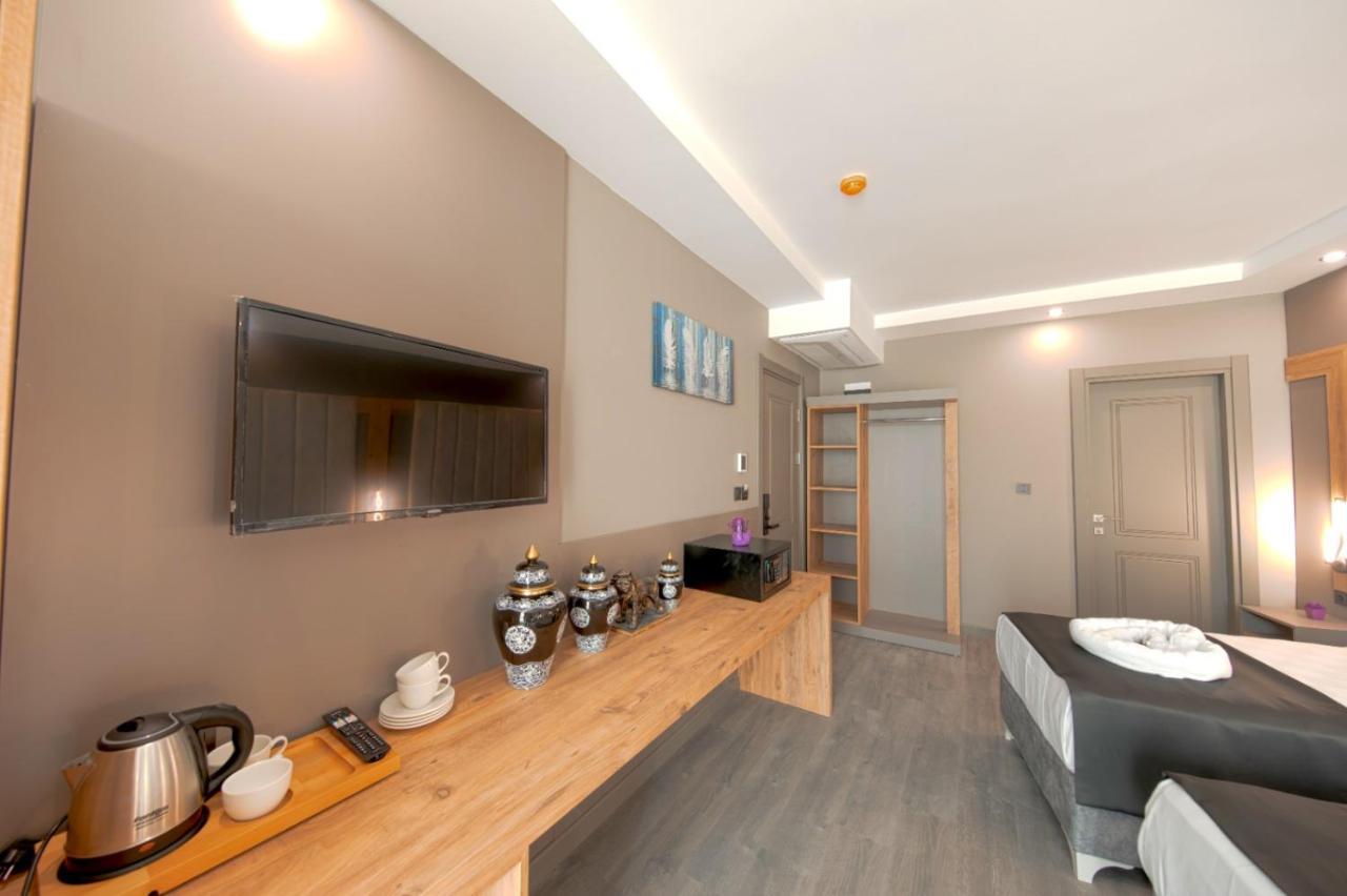 Airport Hotel