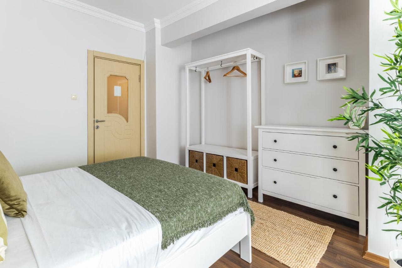 Exquisite Flat Close To Zorlu In Besiktas Apartment
