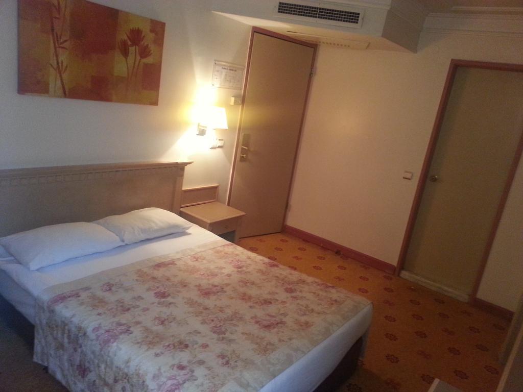 Hotel Grand Medya