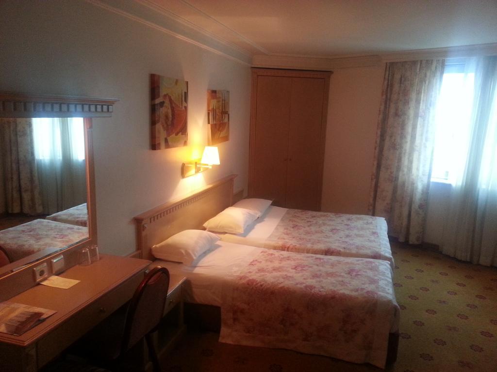 Grand Medya Hotel