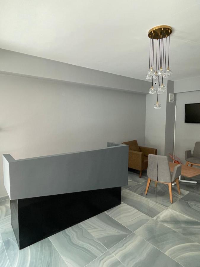 Apartment Icon House *