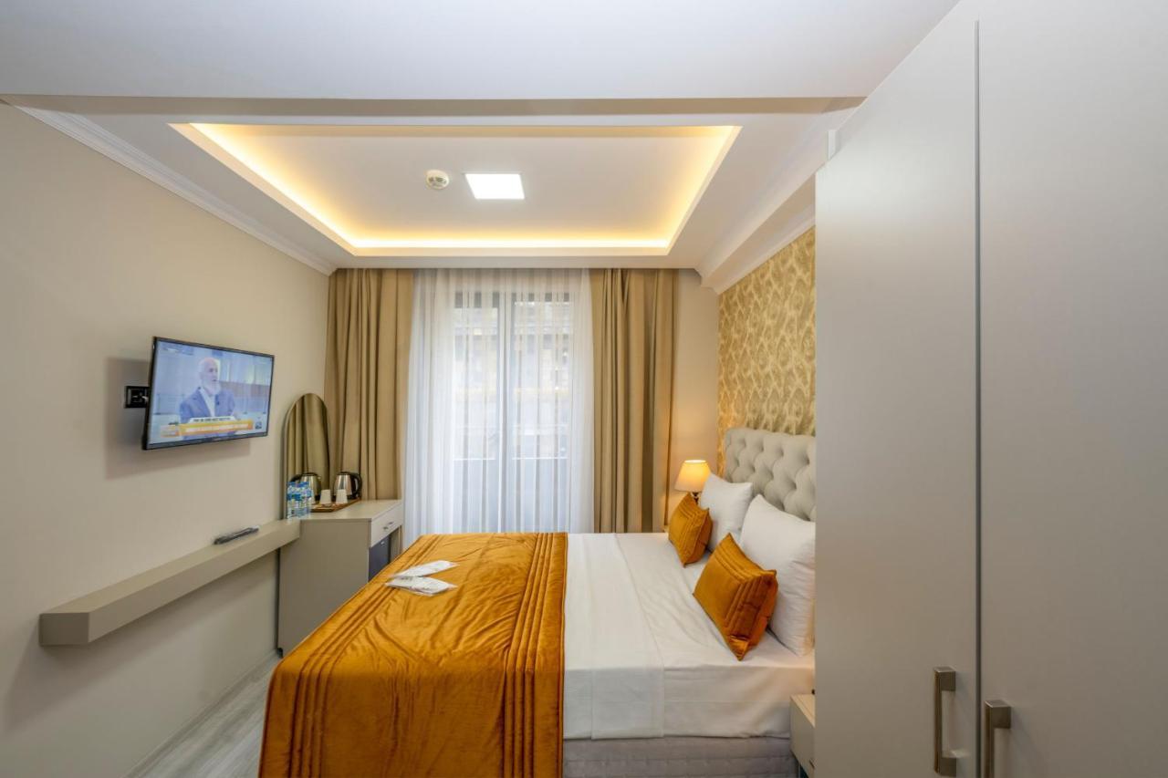 Skystar Deluxe Hotel 2*