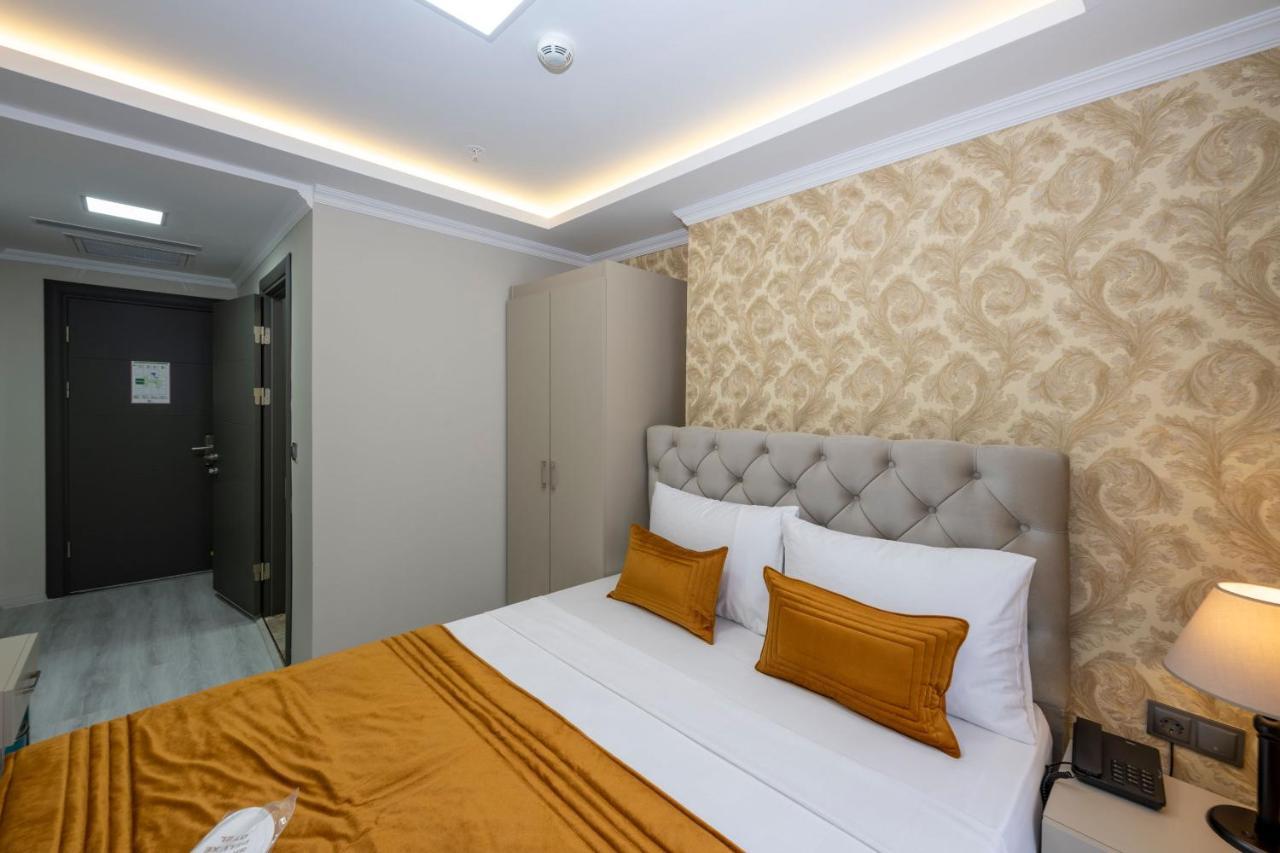 Skystar Deluxe Hotel 2*