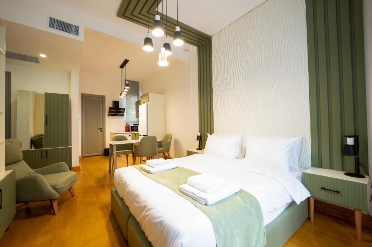 Aparthotel Monev *