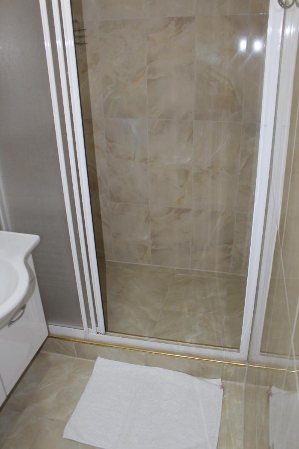 Hostel Oezsefa Istanbul