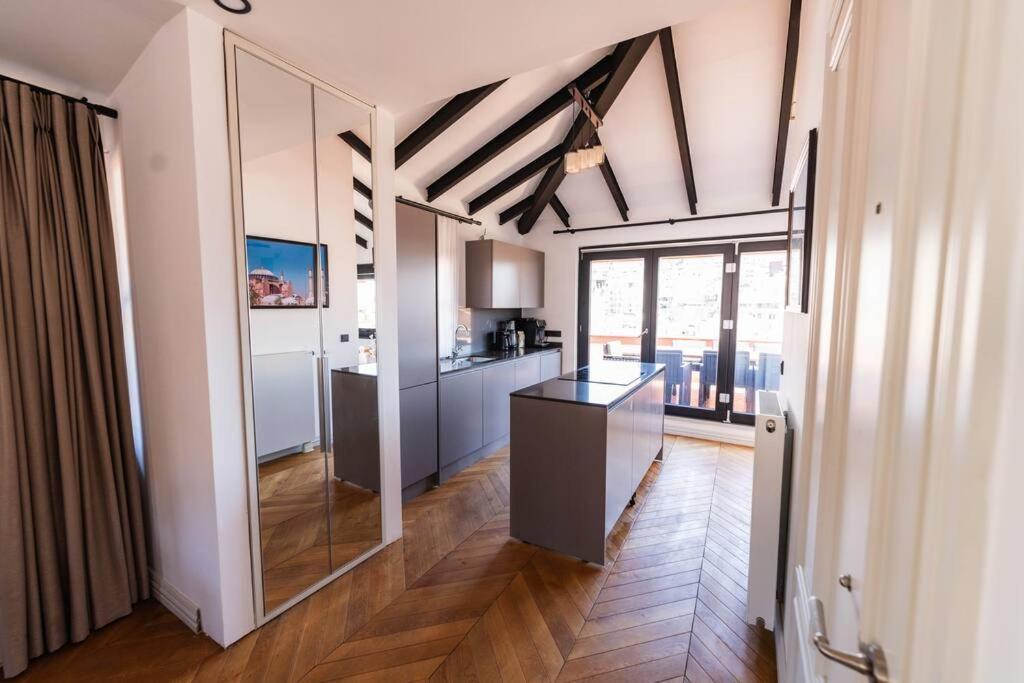 Amazing Flat In Beyoglu-taksim * Istanbul