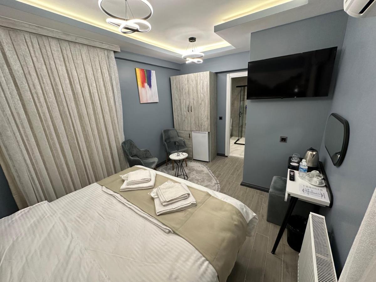 Blue Moonrise Hotel