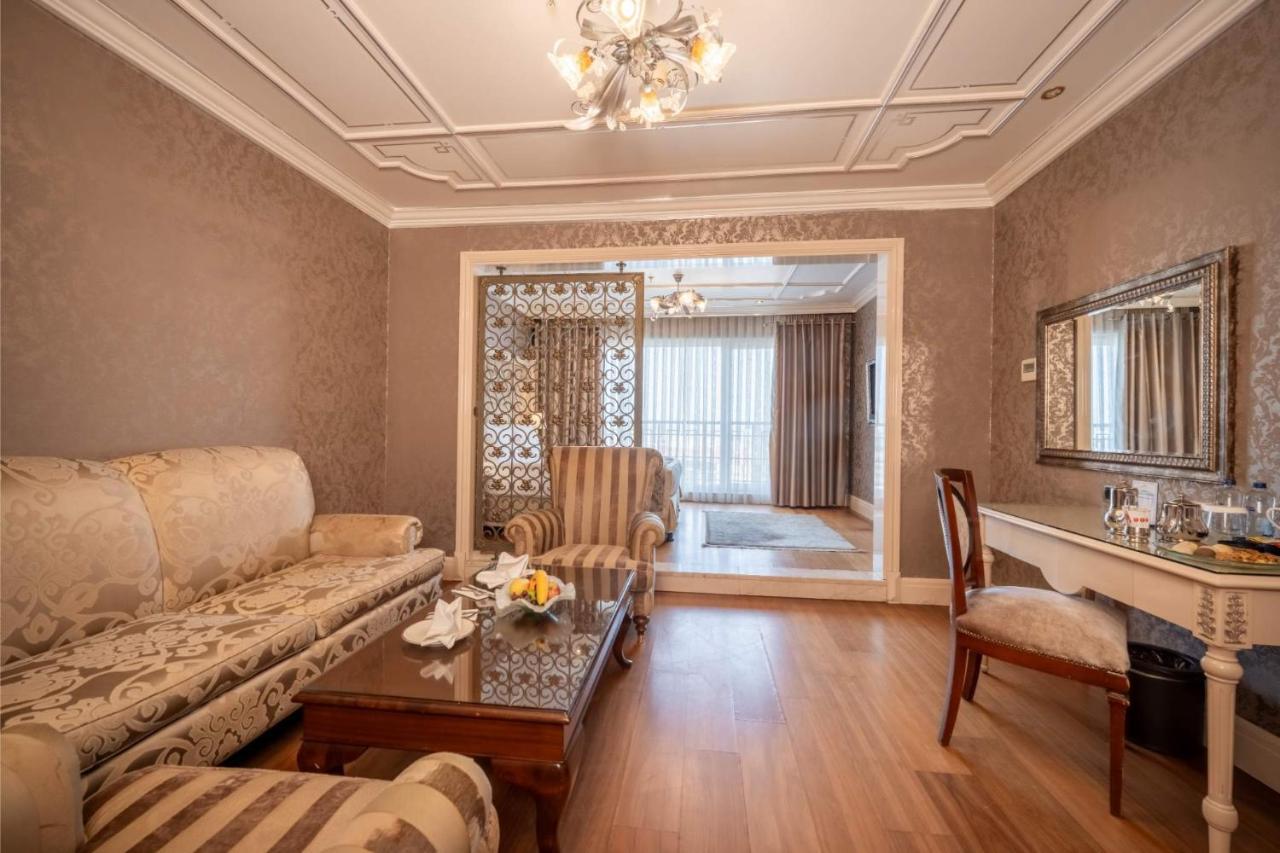 Hotel The Palace Taksim 4*