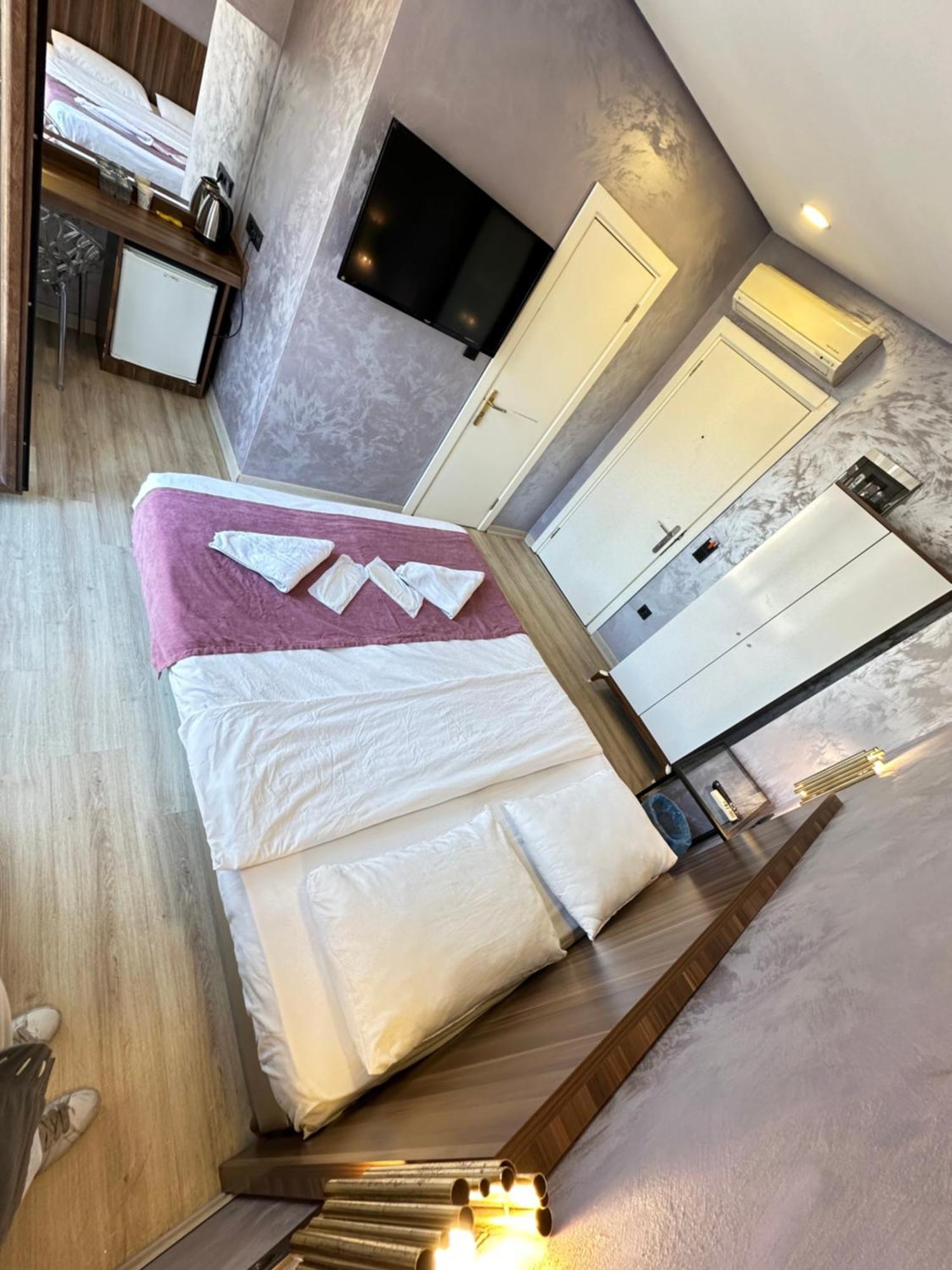 Alyon Hotel 3*