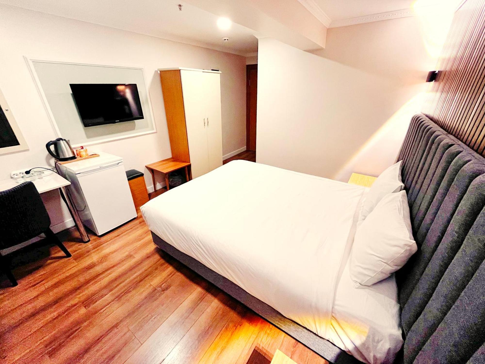 Naila Otel