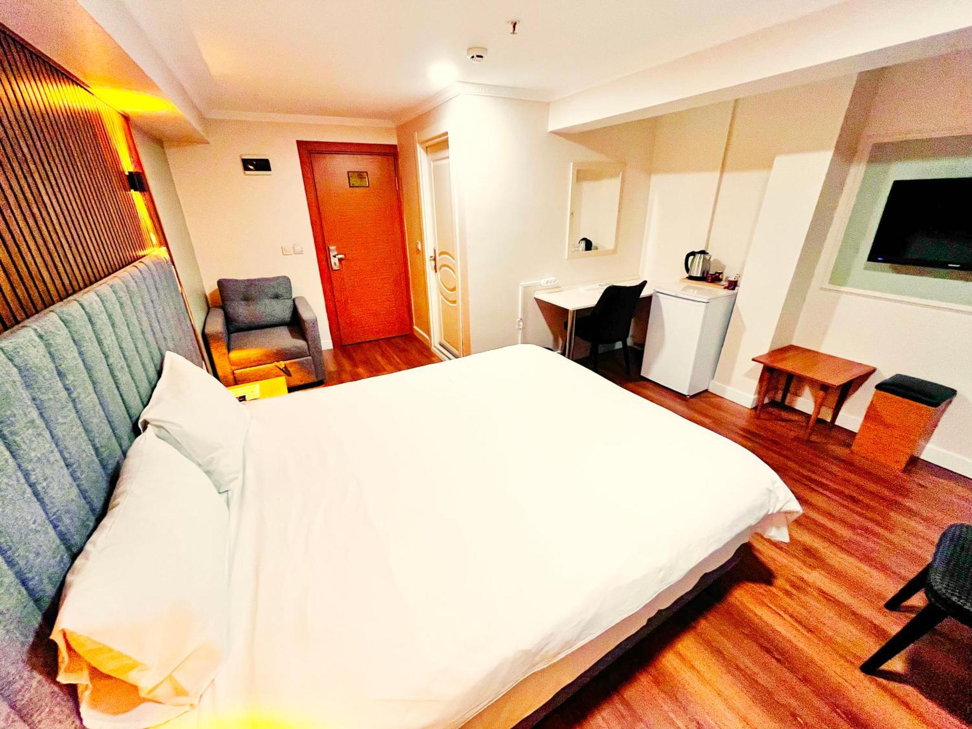Naila Otel