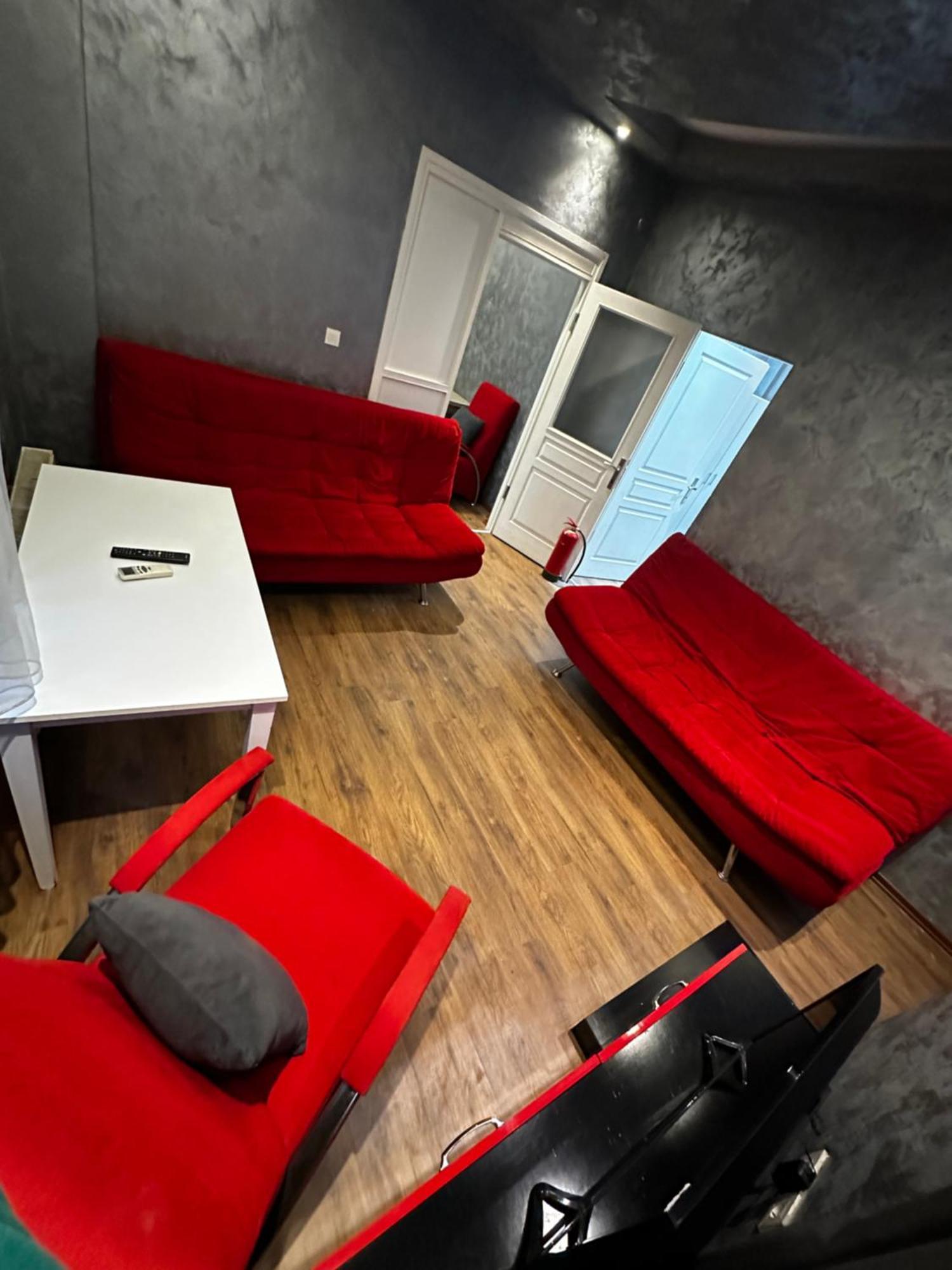 Alyon Hotel