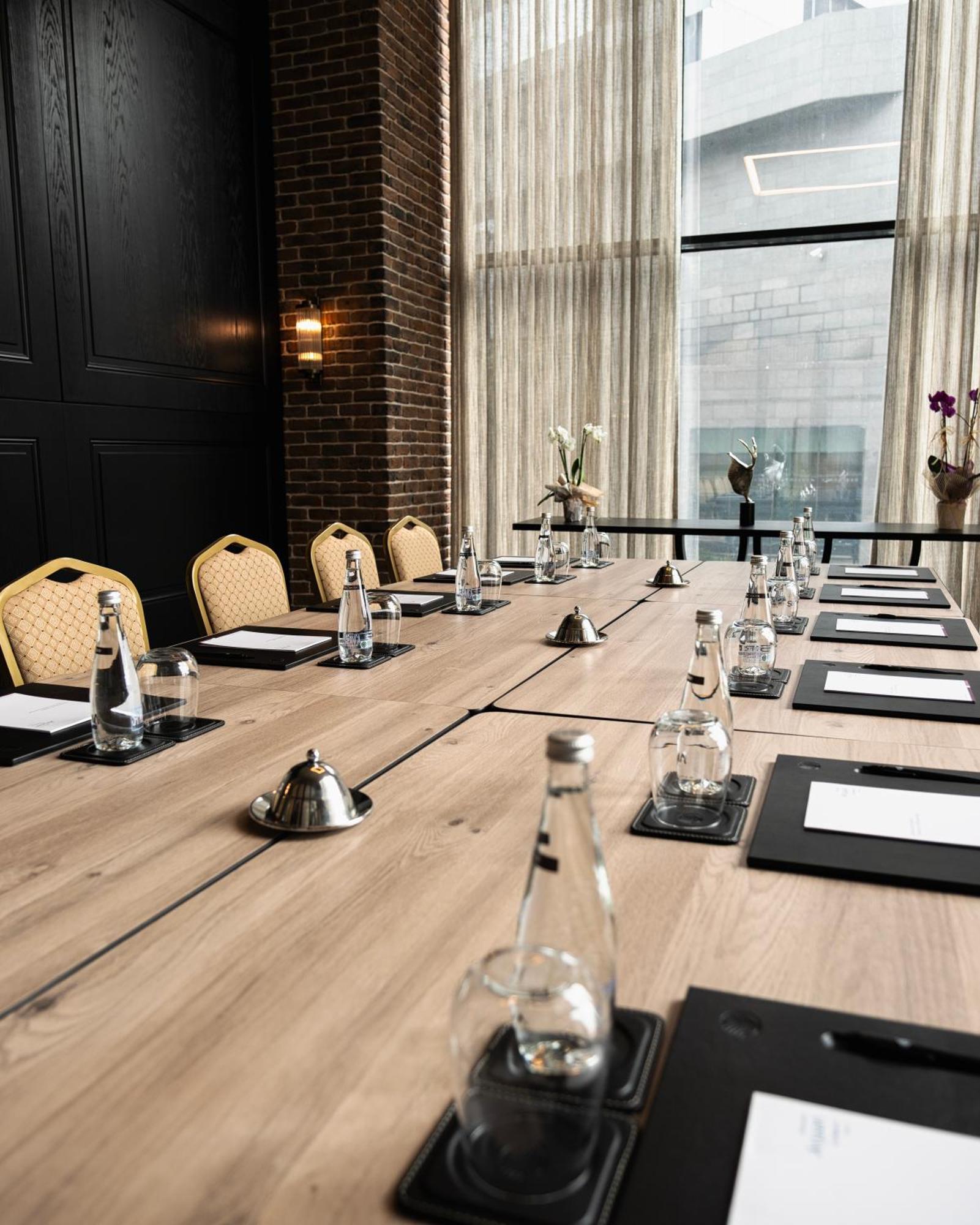 Hotel Bomonti Arjaan By Rotana 5*