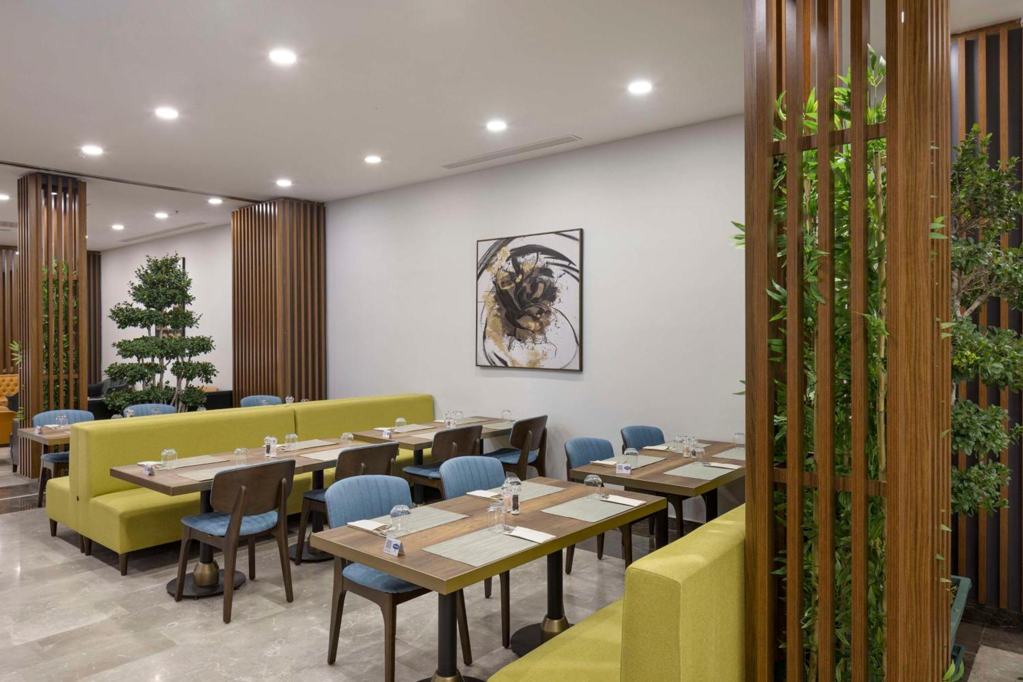 Hampton By Hilton Airport, Arnavutkoy Hotel Istanbul
