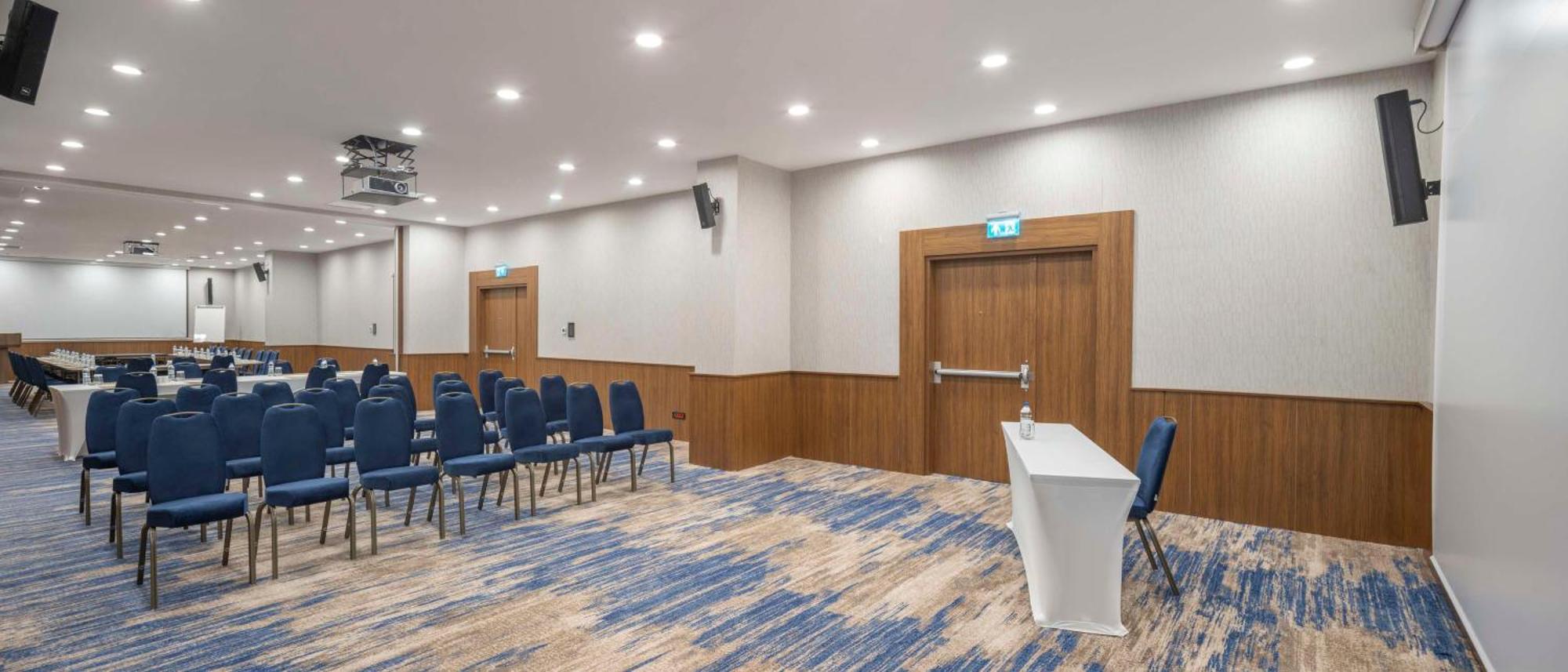 Hampton By Hilton Airport, Arnavutkoy Hotel
