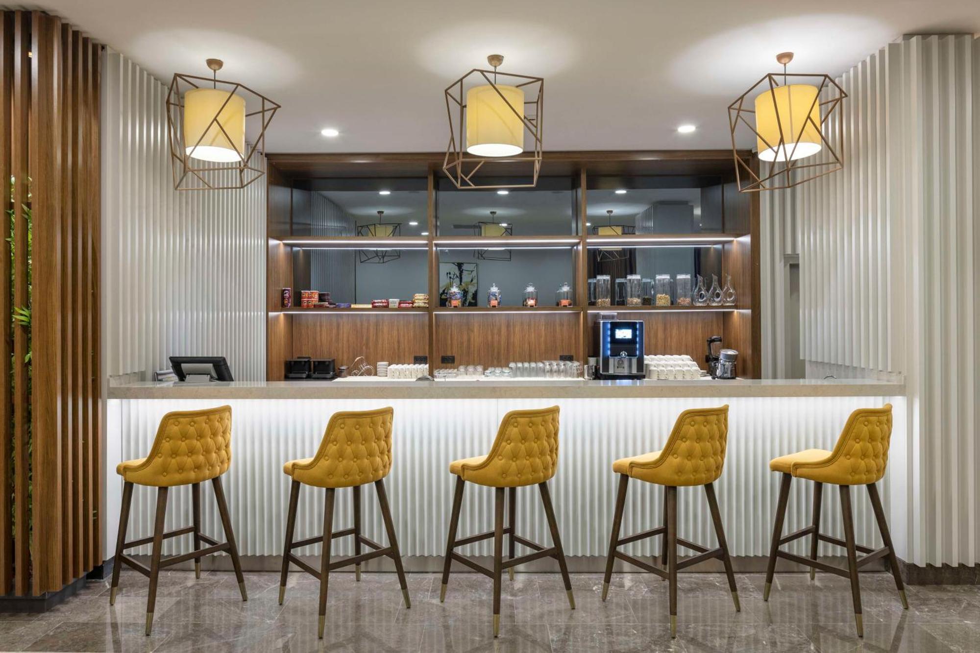 Hotel Hampton By Hilton Airport, Arnavutkoy