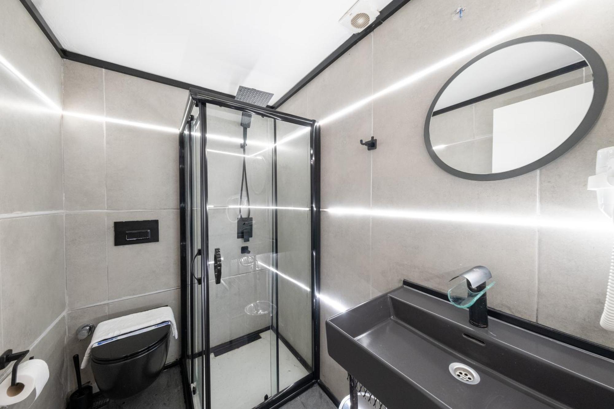 Hotel The Luxury Frame Suites *