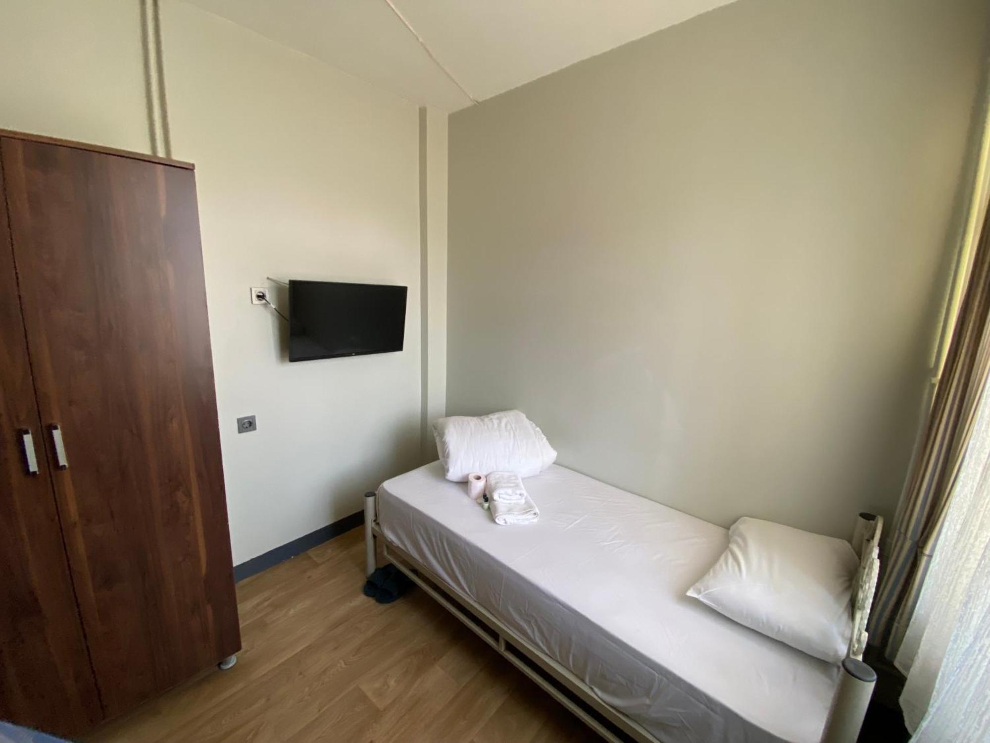 Ferah Hostel *