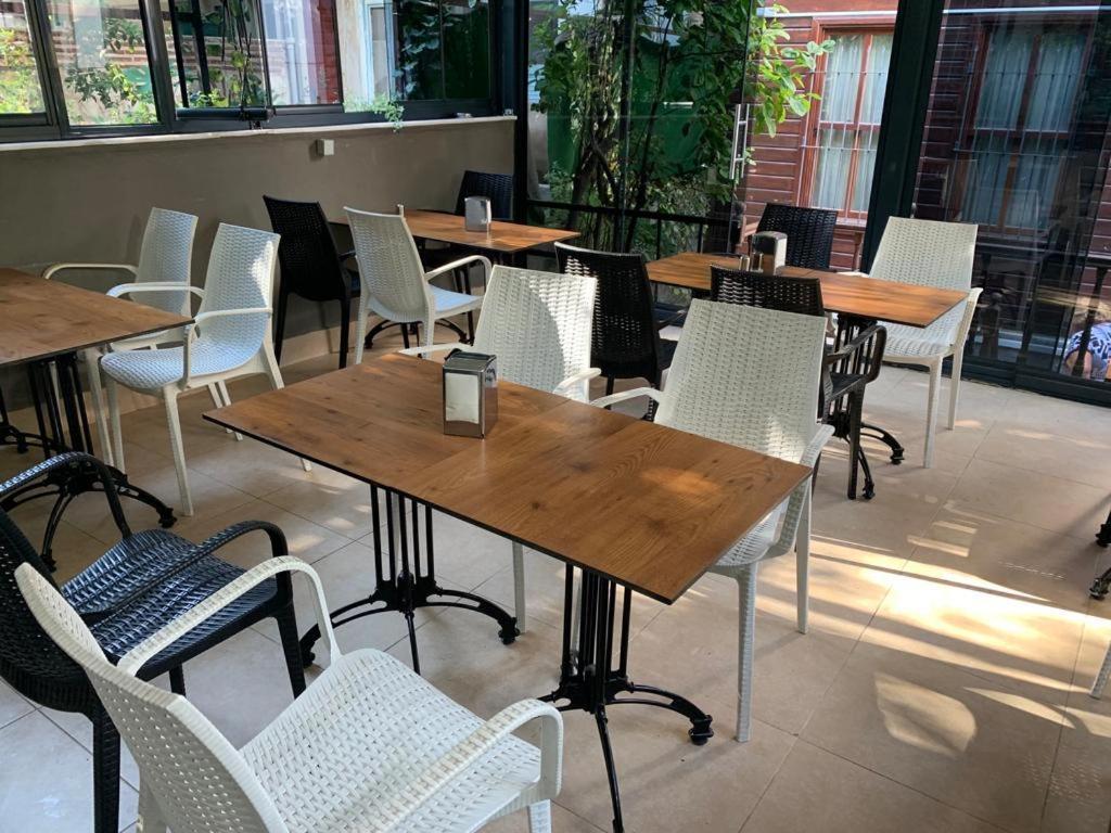 Amida House Aparthotel