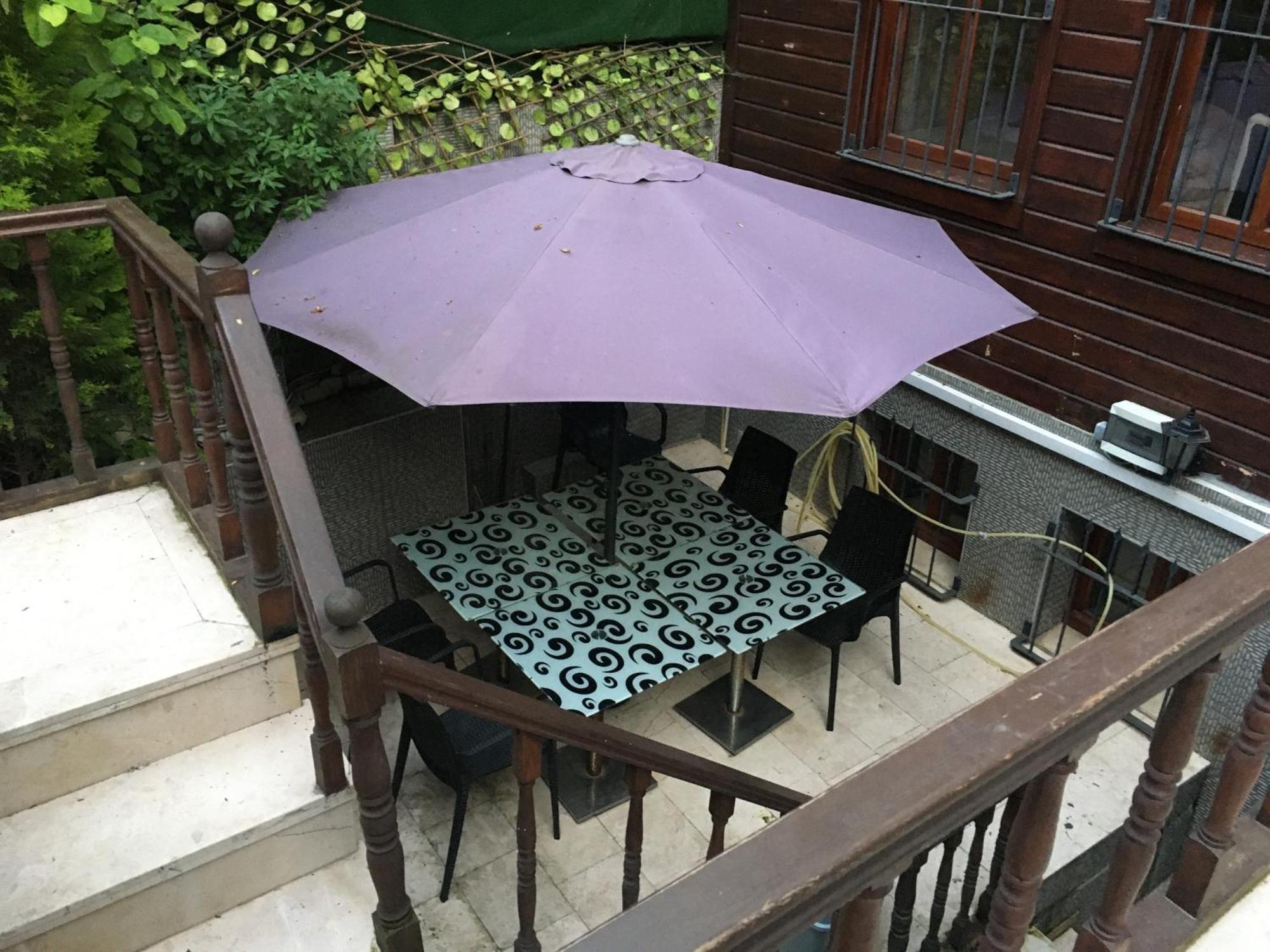 Amida House