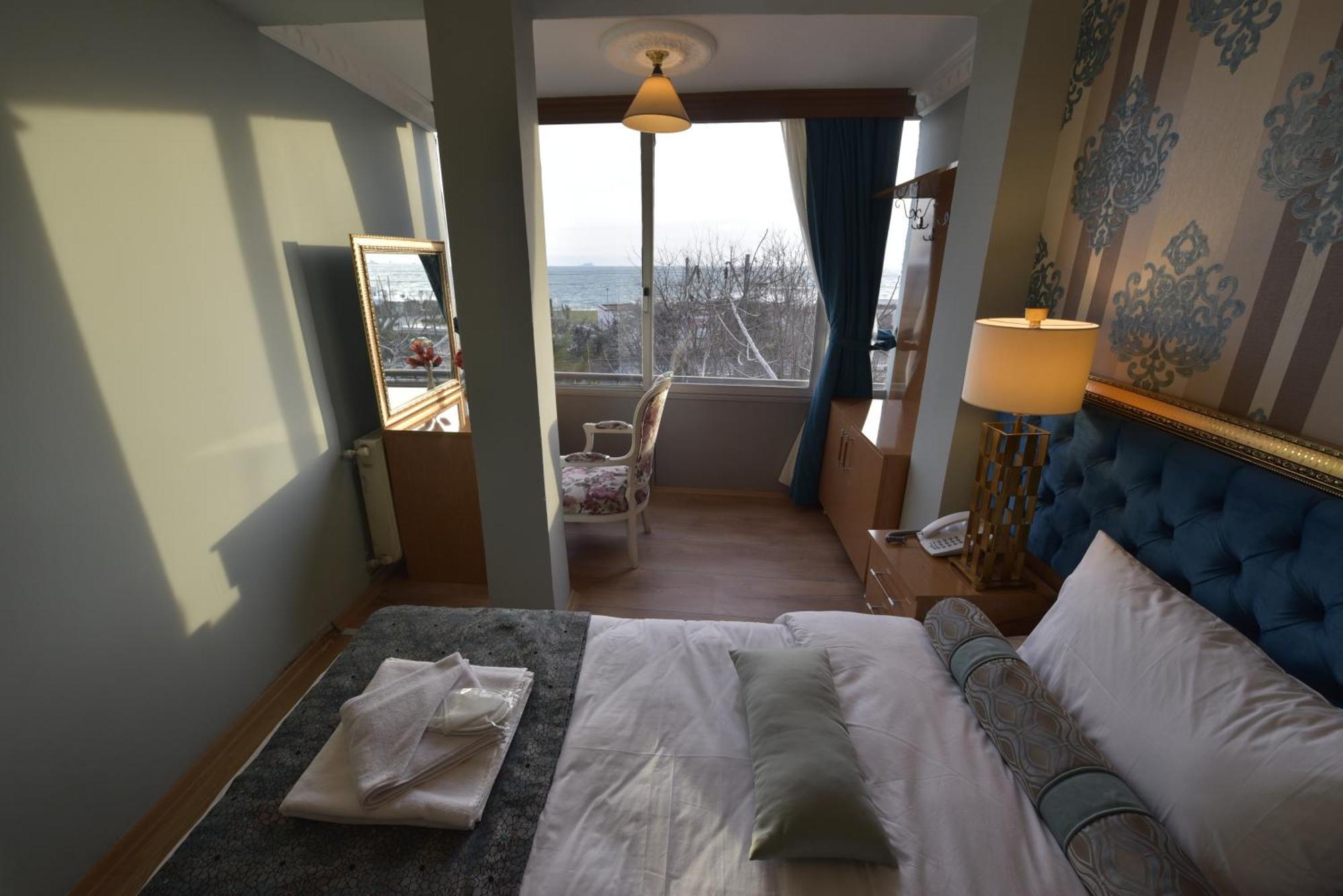 Golden Palace Sea View Hotel