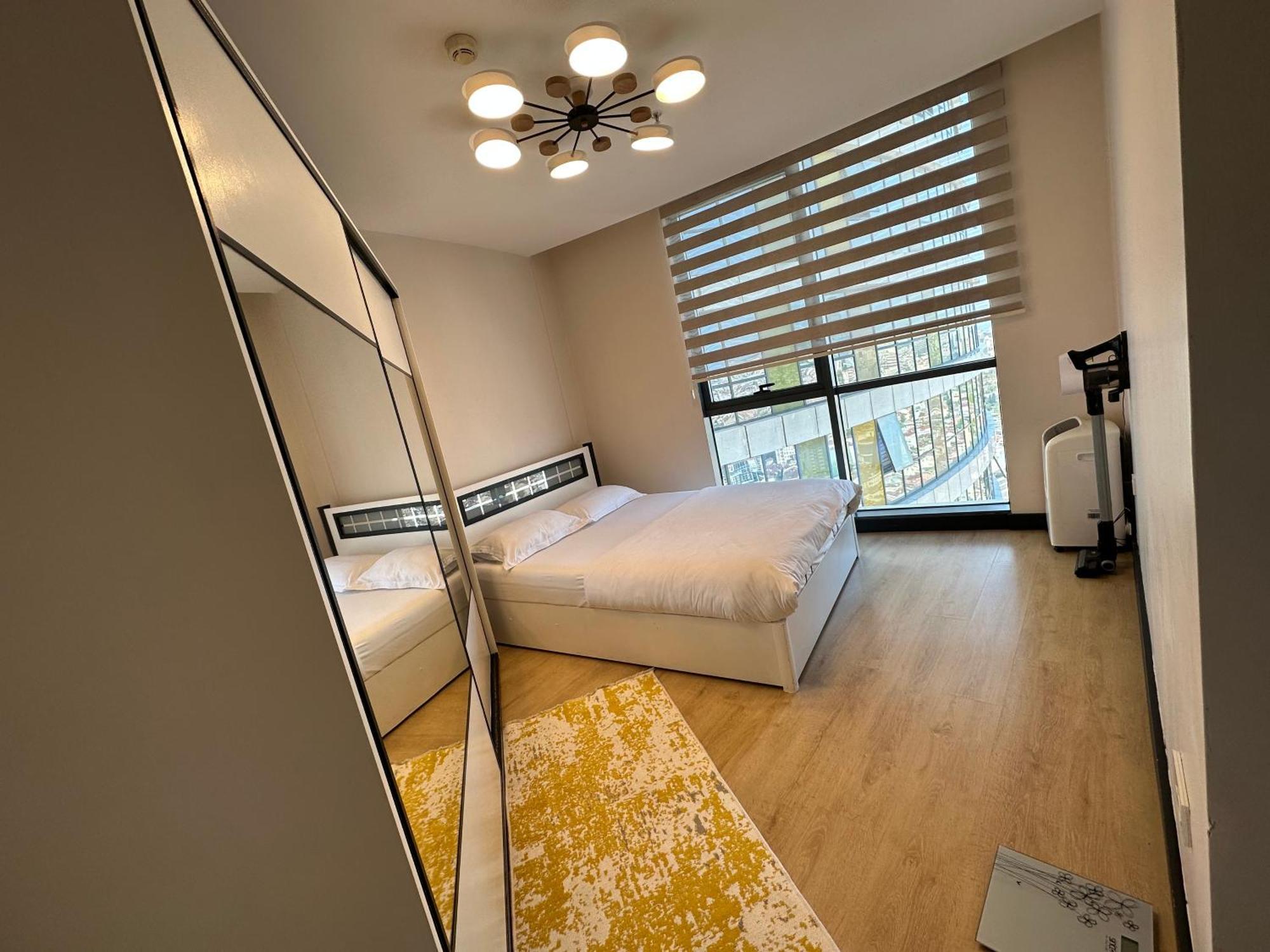 Apartment Stylish Flat-eagle Eye For *
