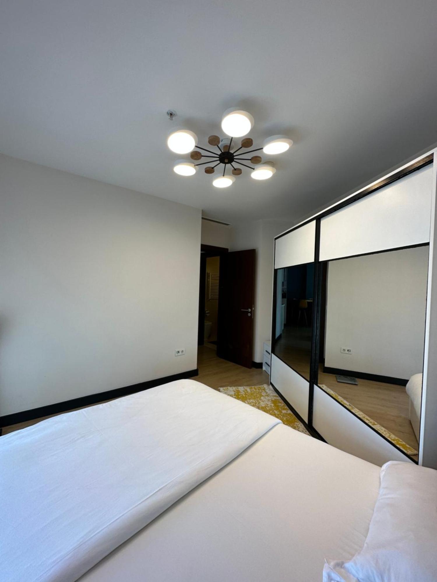 Stylish Flat-eagle Eye For * Istanbul