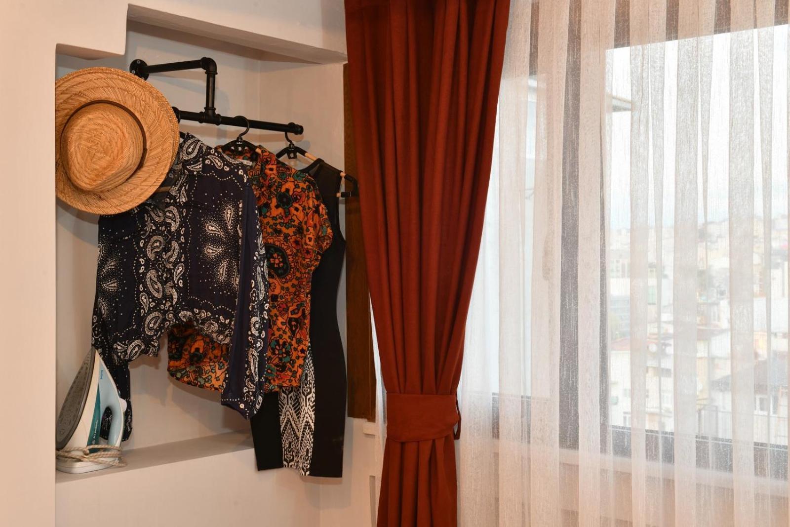 Hayyam House / Heart Of Taksim Apartment