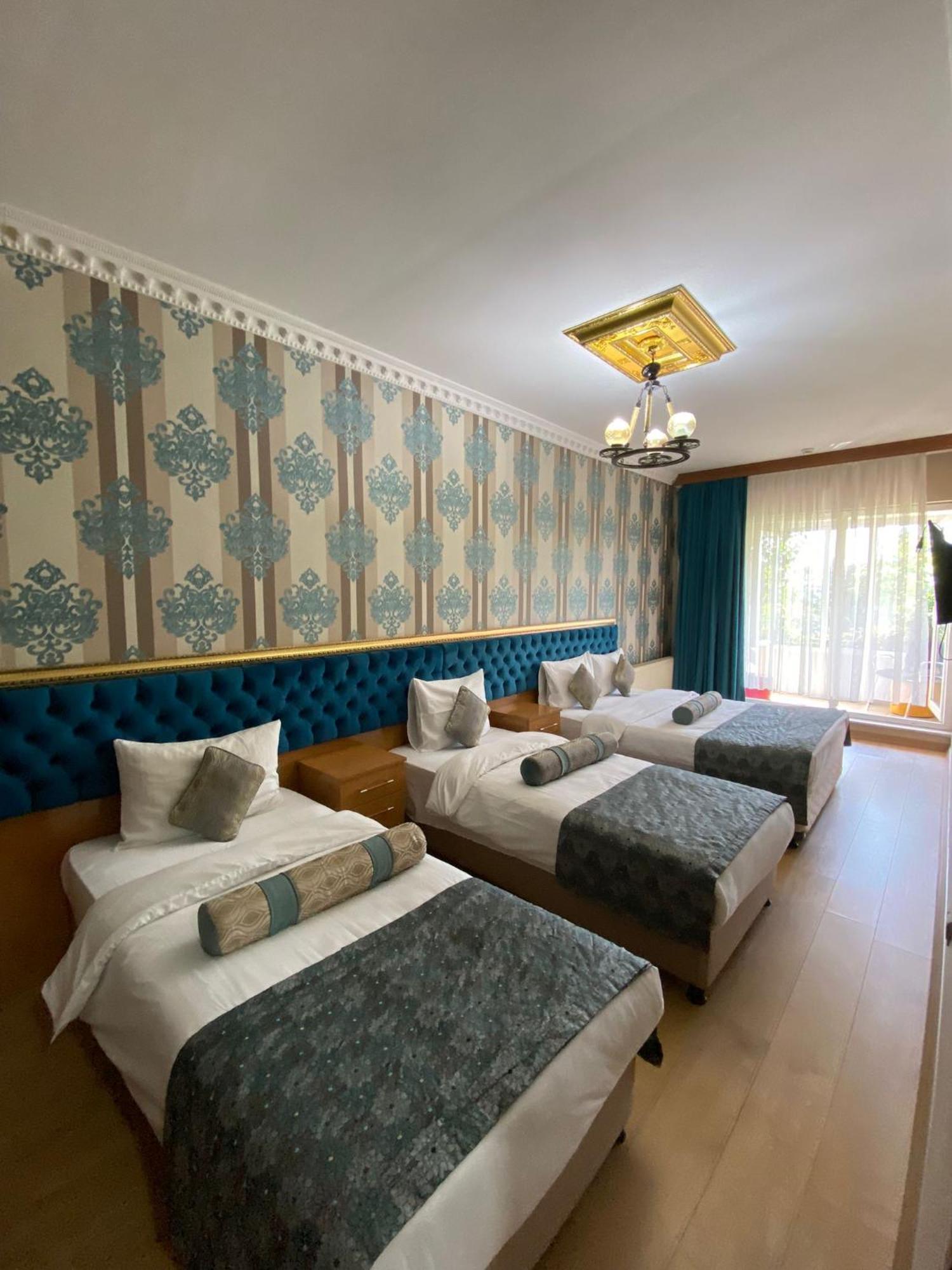 Golden Palace Sea View Hotel 3*