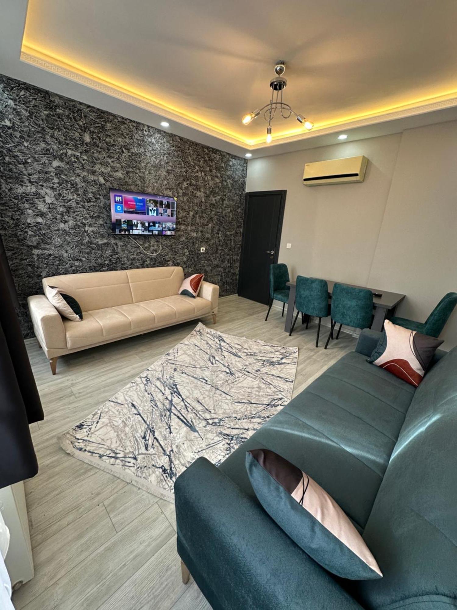 The Square 30 Apartment