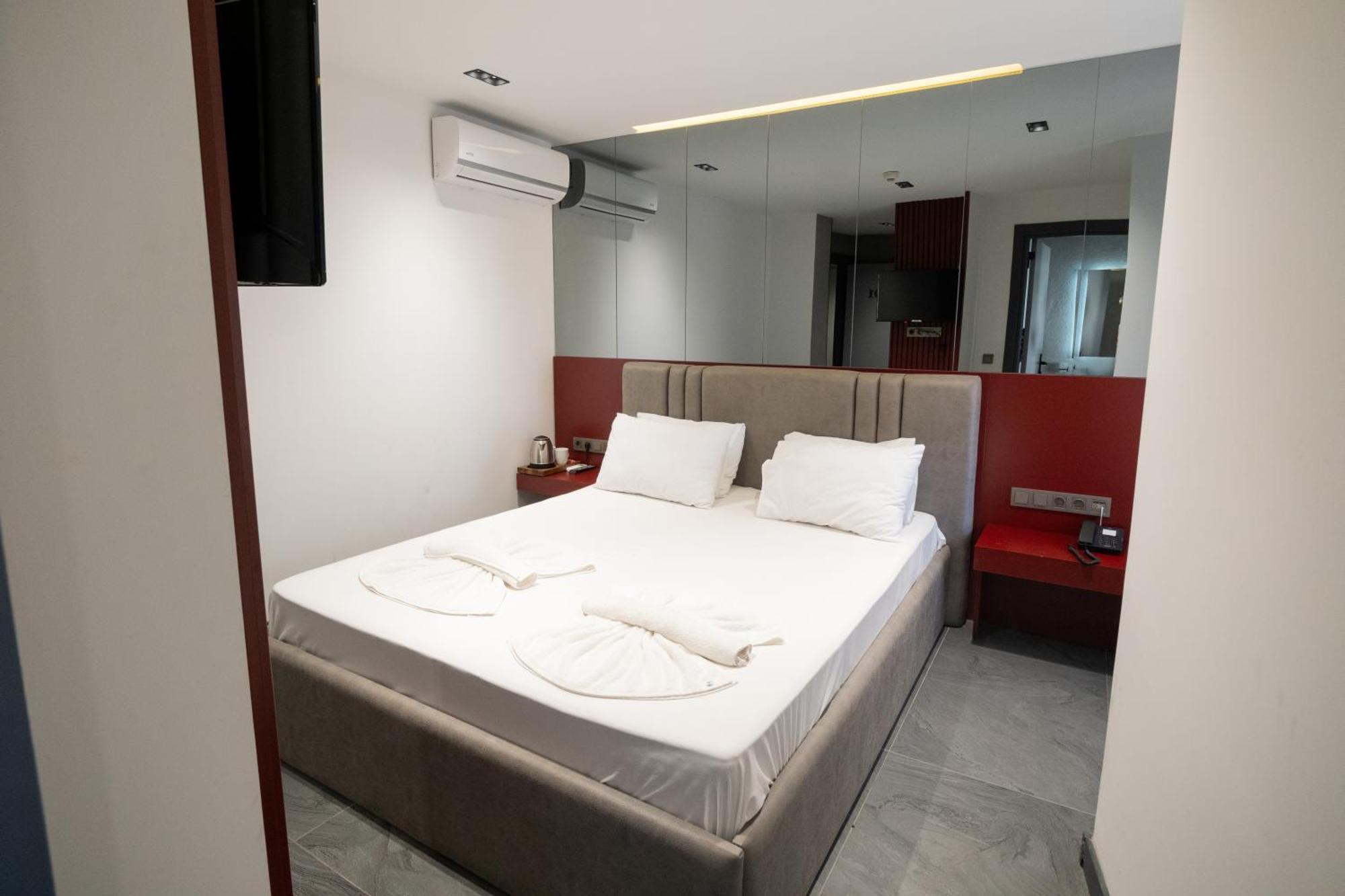 Aparthotel Pera 3*
