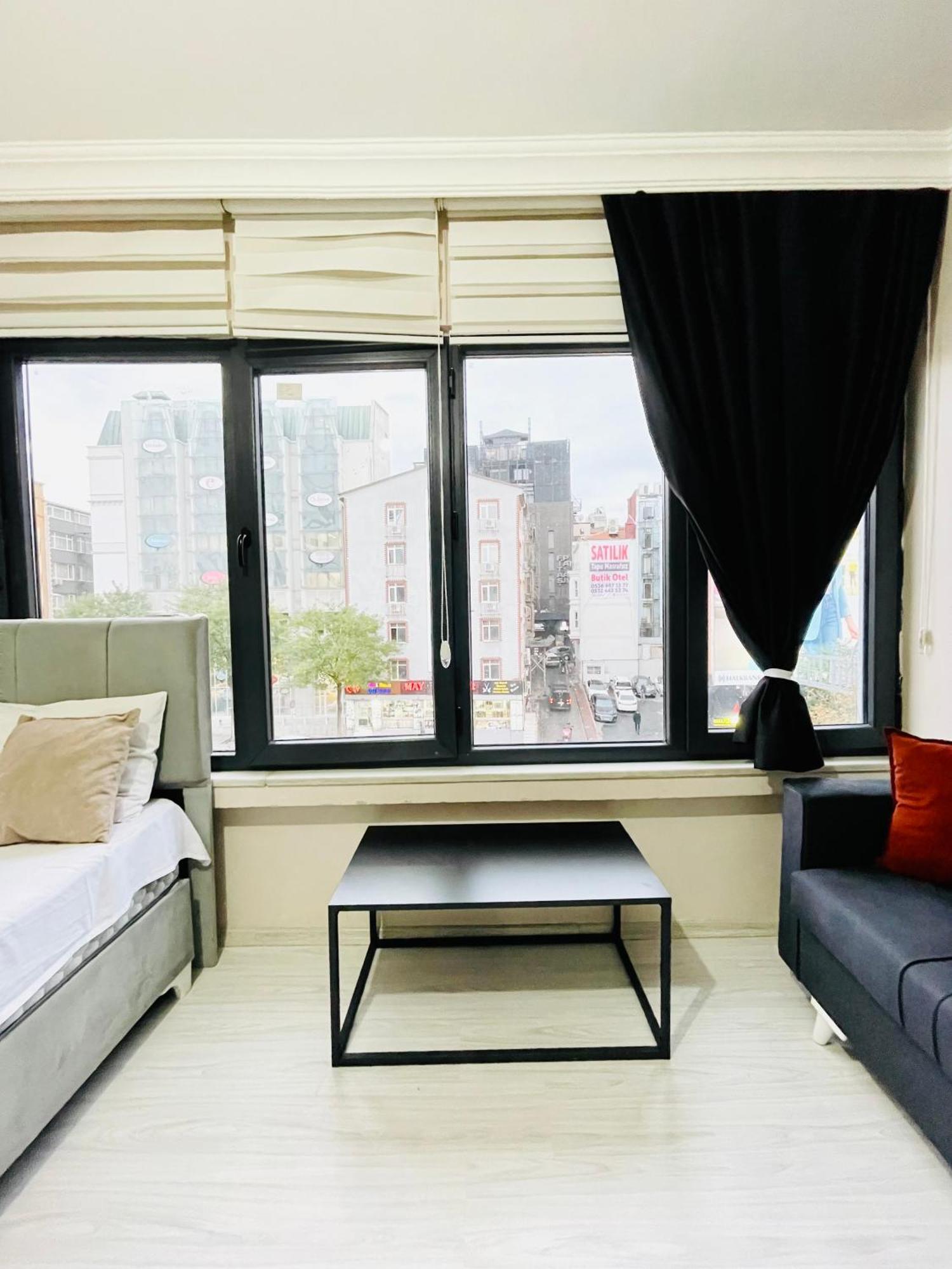 71 Aparthotel