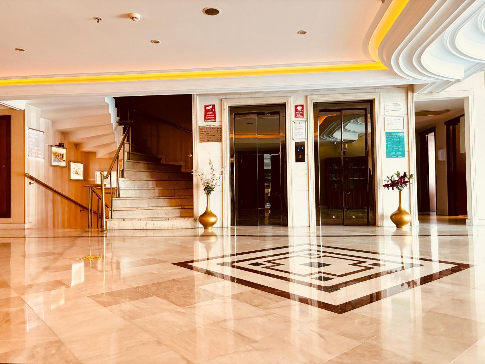 Hotel Askoc & 4*