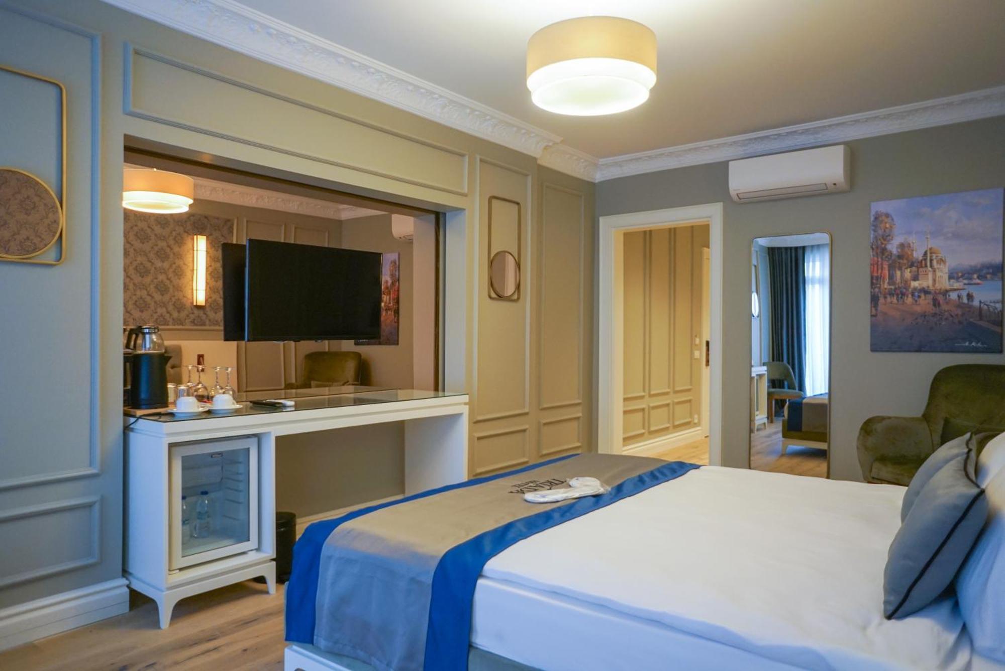 Triada Taksim - Special Category