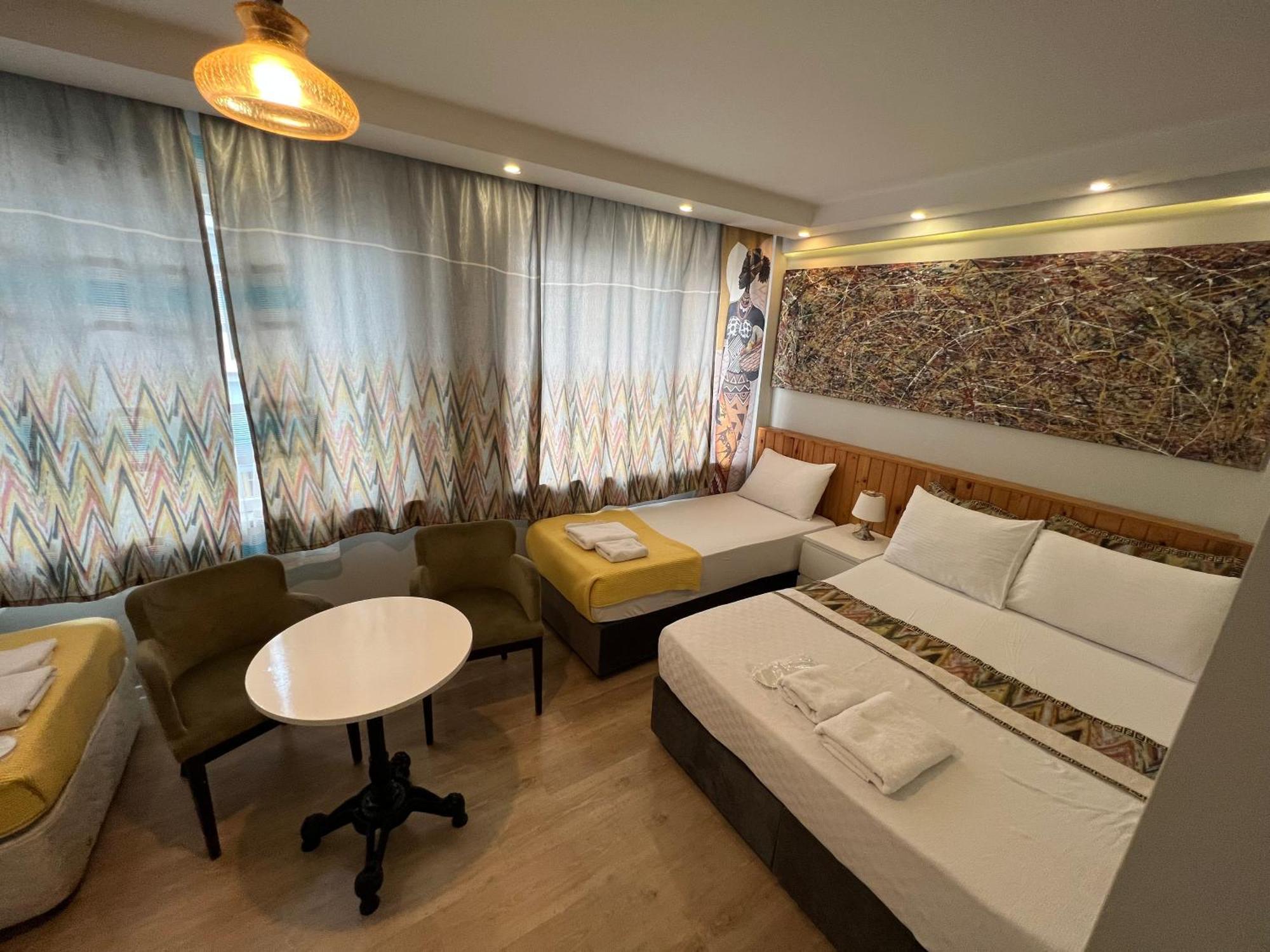 Hostel Rodin *