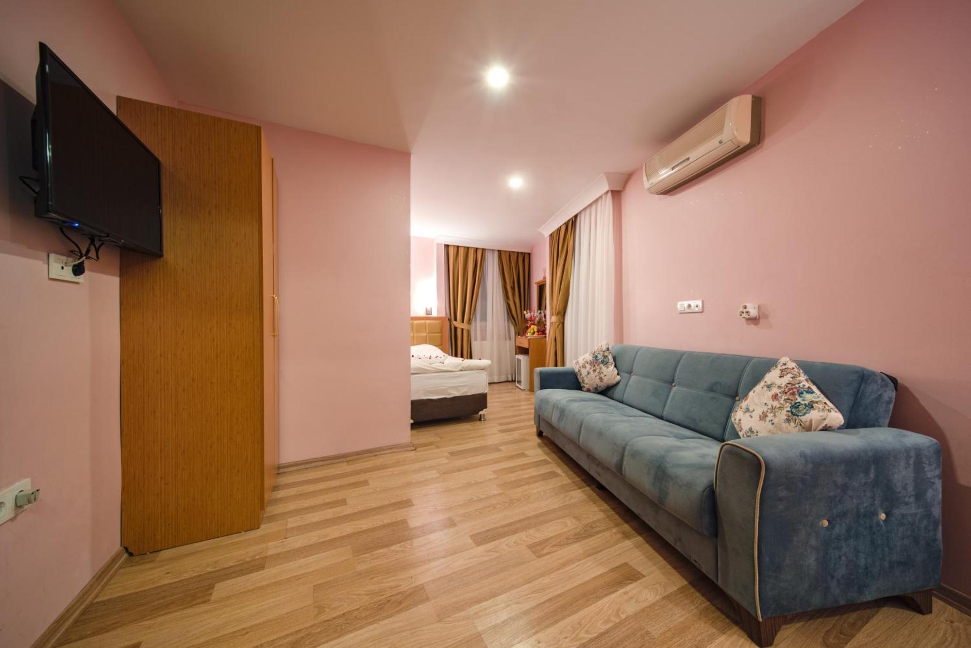 Gulhane Corner Hotel 4*