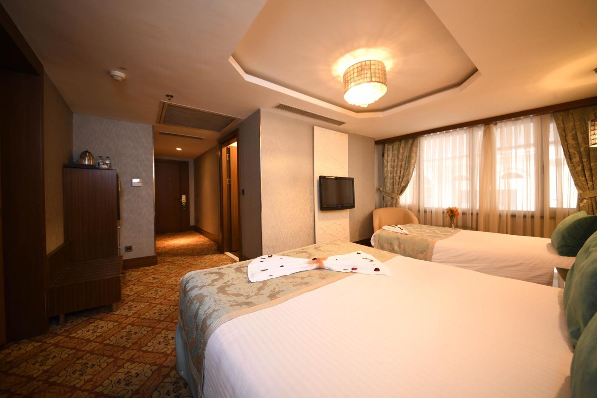 Hotel Grand Star Bosphorus & 4*