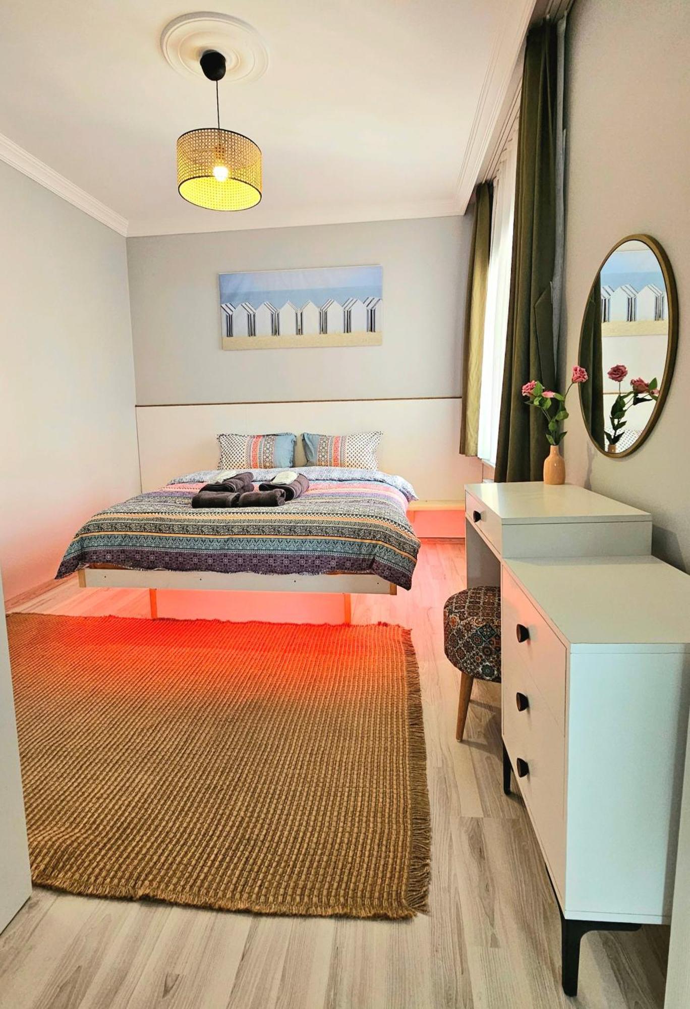 New - Luxury - Spacious Flats At The Center *