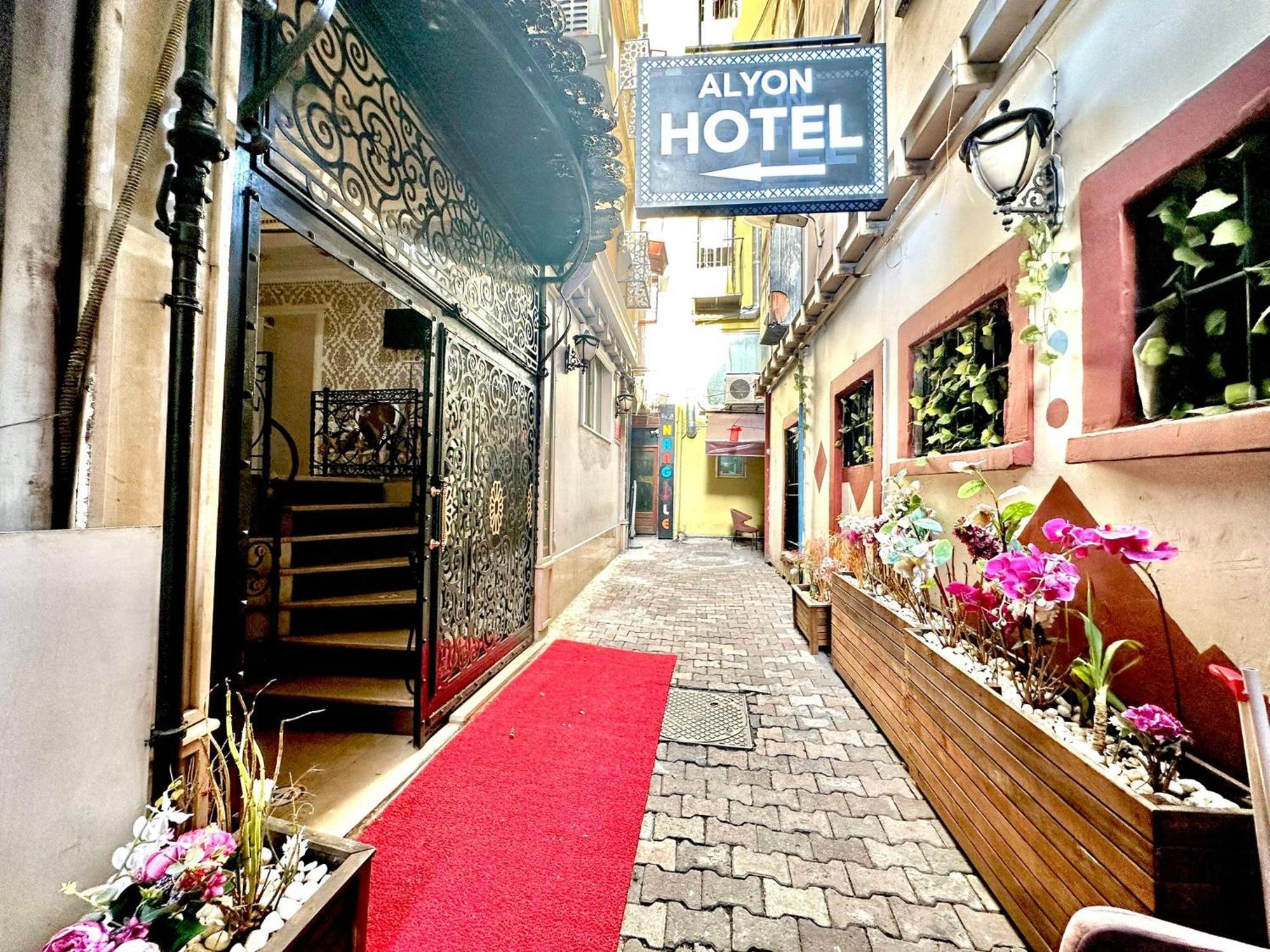 Alyon Taksim