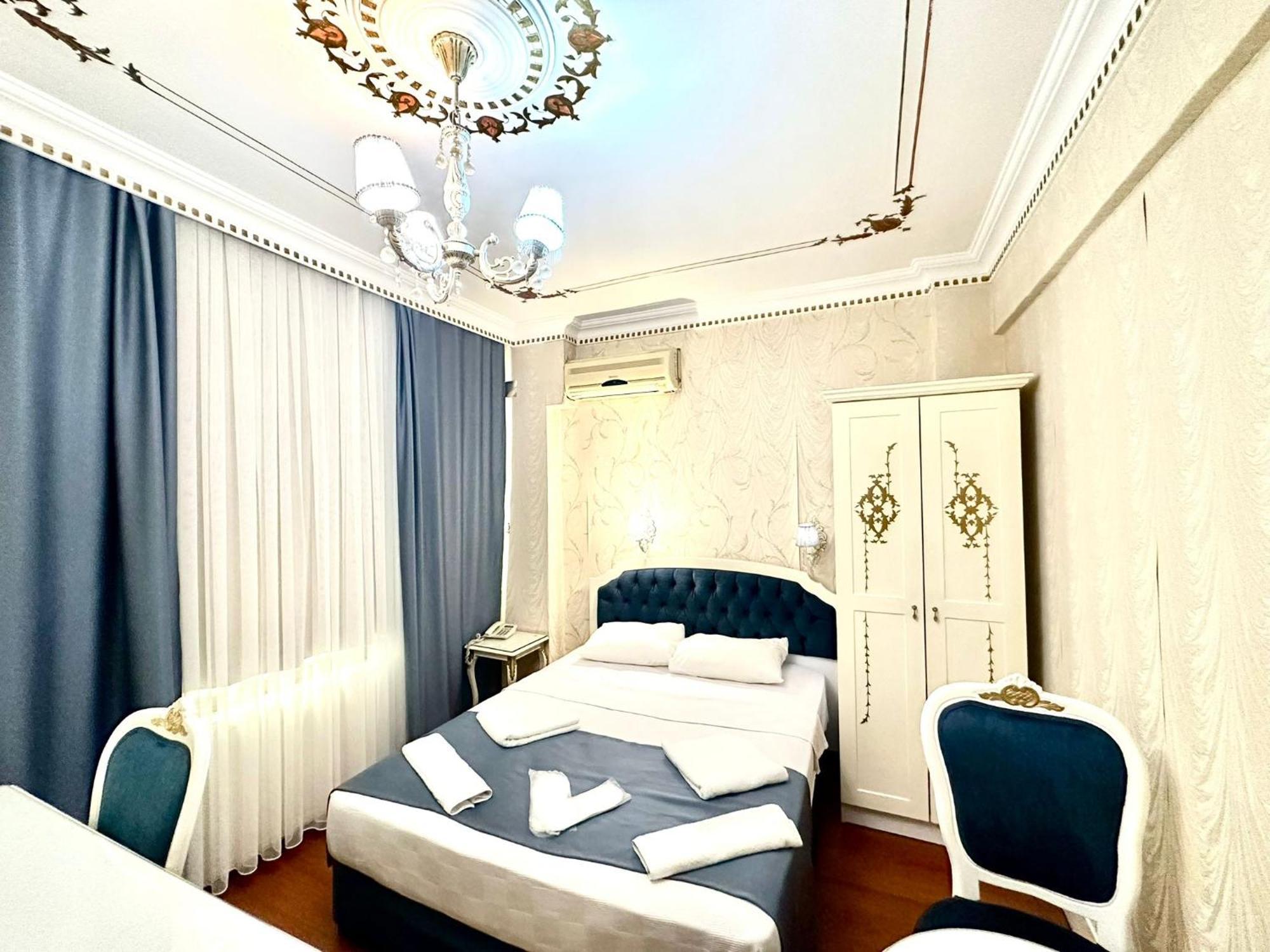 Alyon Taksim Hotel 3*