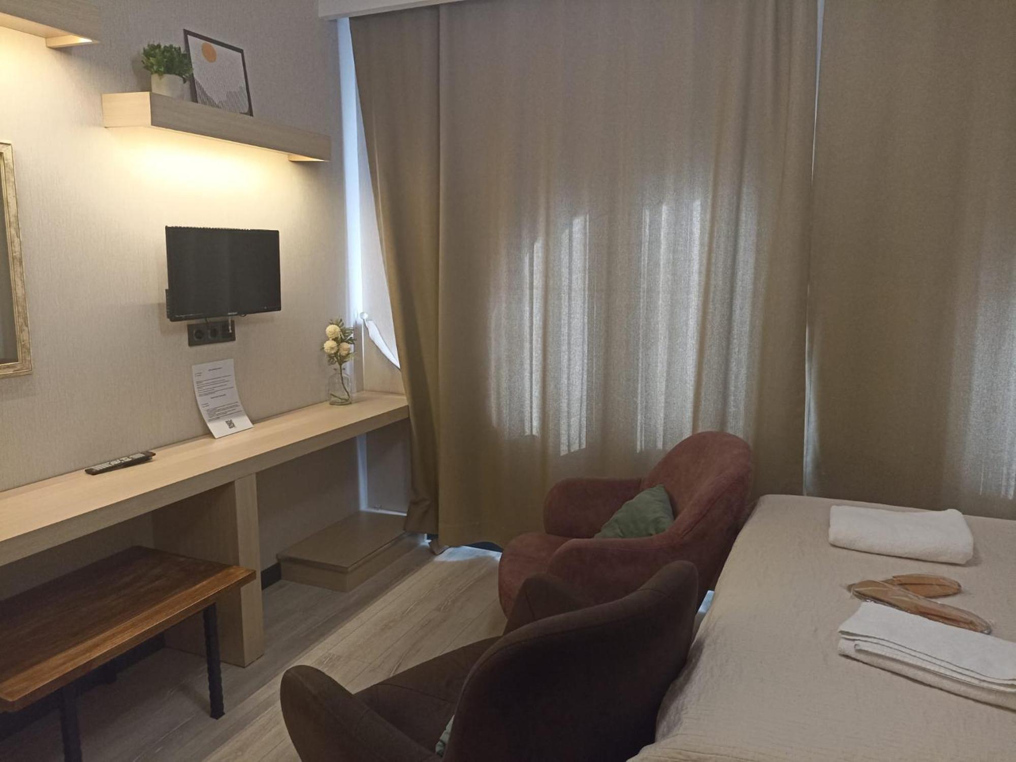 Falcon Suıtes 3*