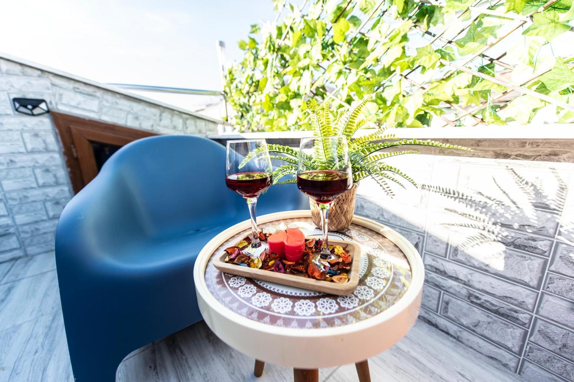 Homestay Dach Wochnung Mit Terrasse