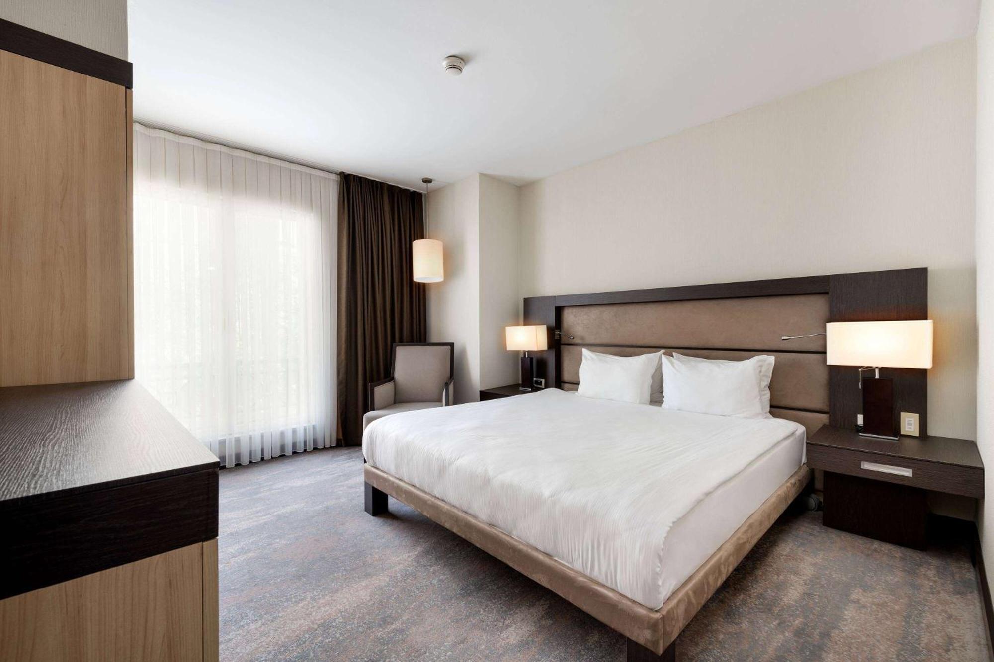 Ramada Plaza By Wyndham Center (adults Only) 5*