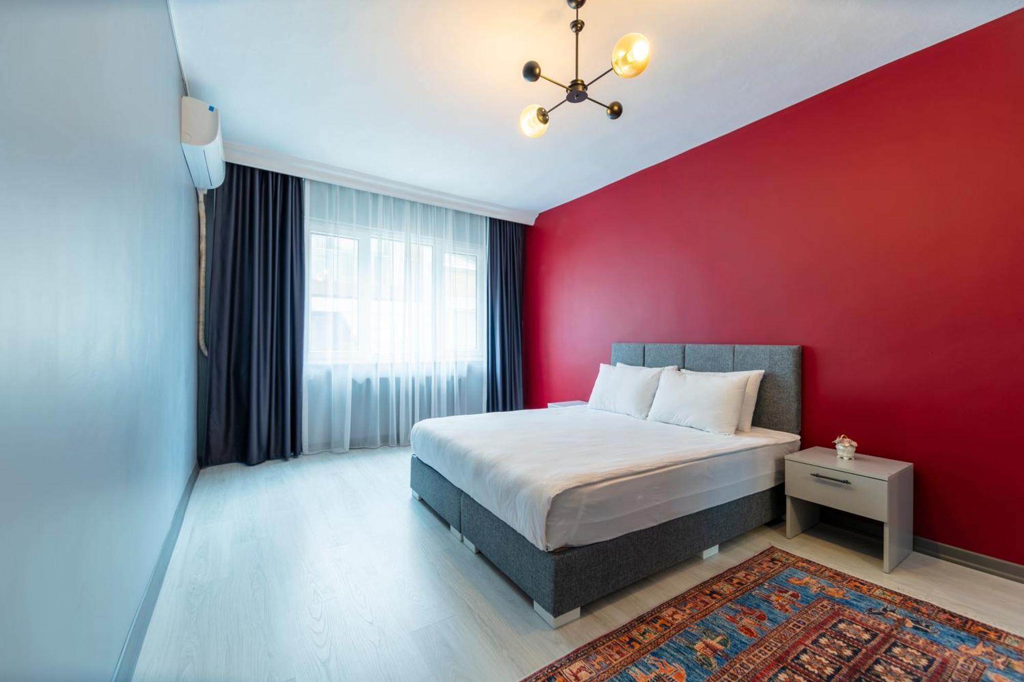 Hexa Aparthotel *