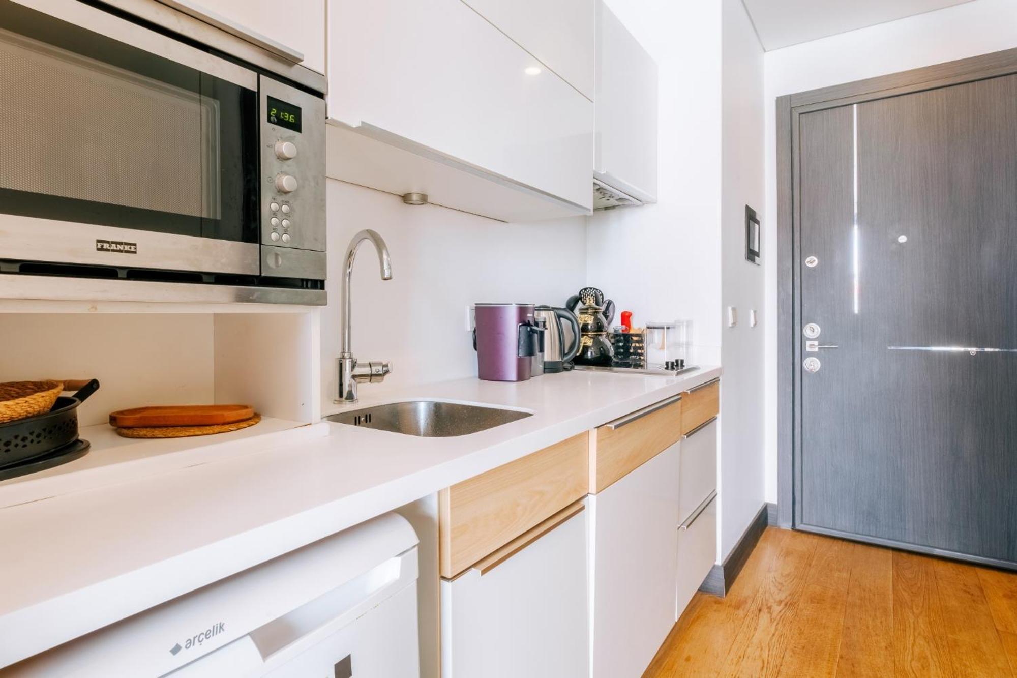 Daire Cozy Studio Flat W Balcony 10 Min To Marmara Forum İstanbul