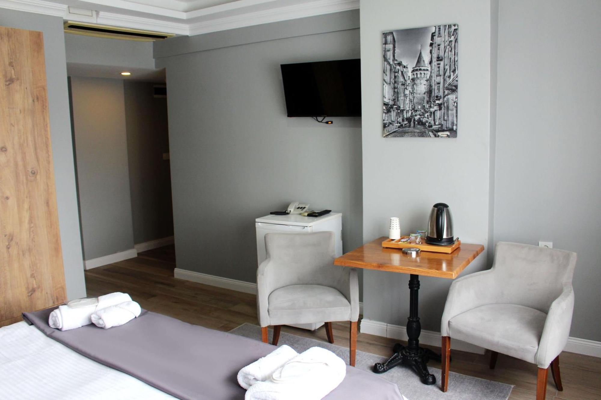 Hotel Biglife