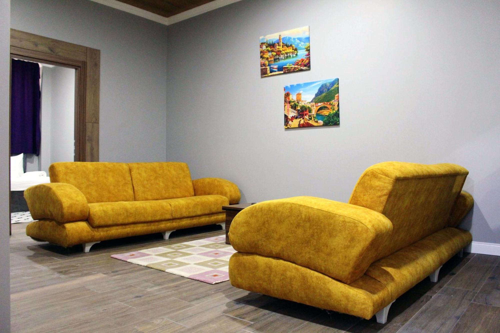 Biglife Hotel