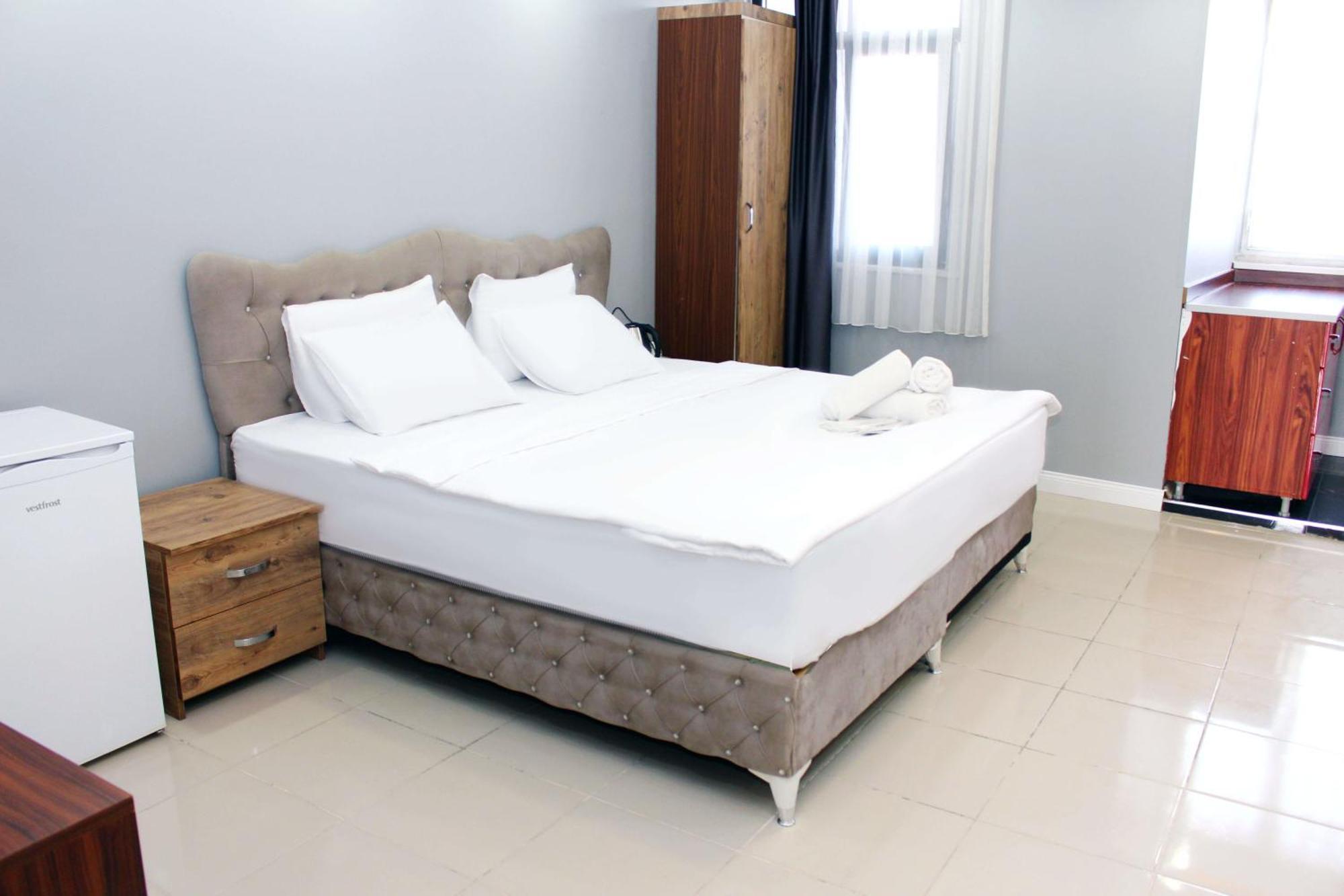 Hotel Biglife