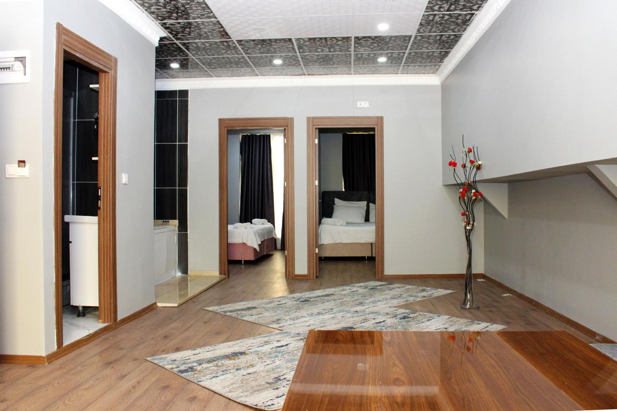 Hotel Biglife *